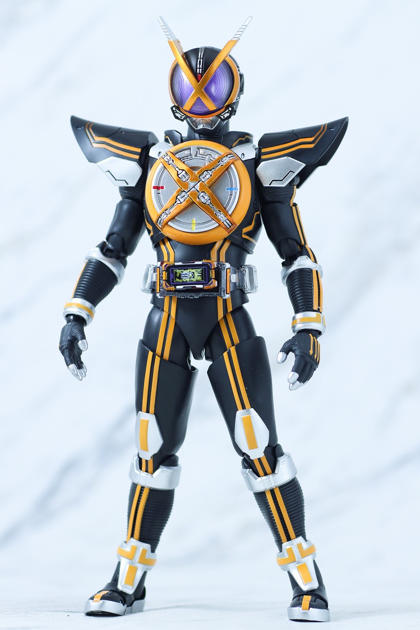 S.H.フィギュアーツ 真骨彫製法　仮面ライダーネクストカイザ　レビュー　本体