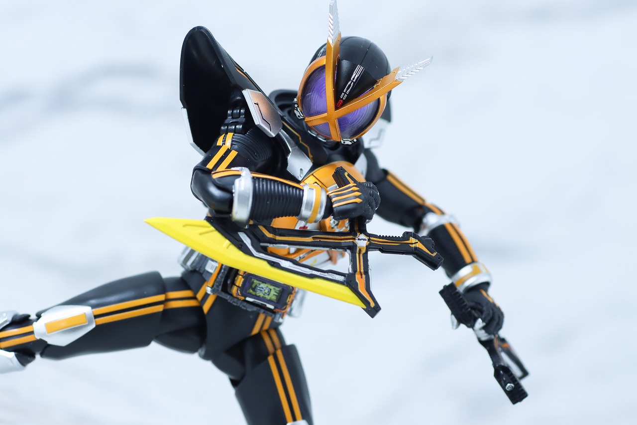 S.H.フィギュアーツ 真骨彫製法　仮面ライダーネクストカイザ　レビュー　アクション