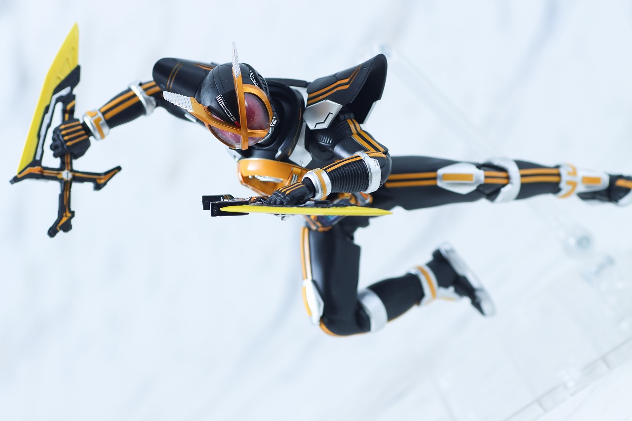 S.H.フィギュアーツ 真骨彫製法　仮面ライダーネクストカイザ　レビュー　アクション　アクセルフォーム