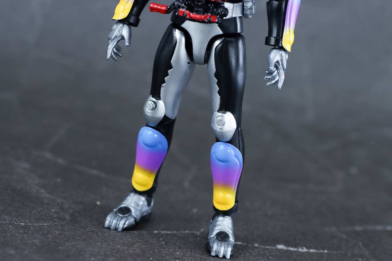 仮面ライダーアクションフィギュア　仮面ライダーガヴ ポッピングミフォーム　レビュー　本体