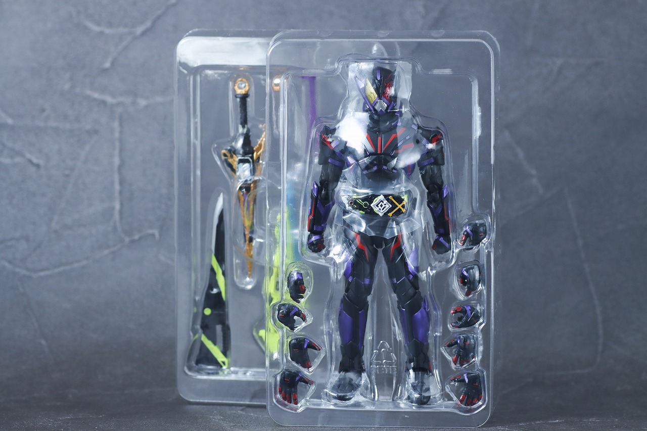 S.H.フィギュアーツ　仮面ライダー滅　アークスコーピオン　Final Battle Weapons Set　レビュー　パッケージ