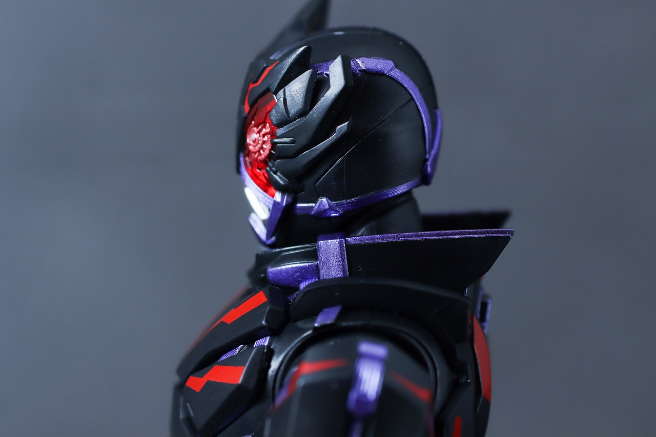 S.H.フィギュアーツ　仮面ライダー滅　アークスコーピオン　Final Battle Weapons Set　レビュー　本体