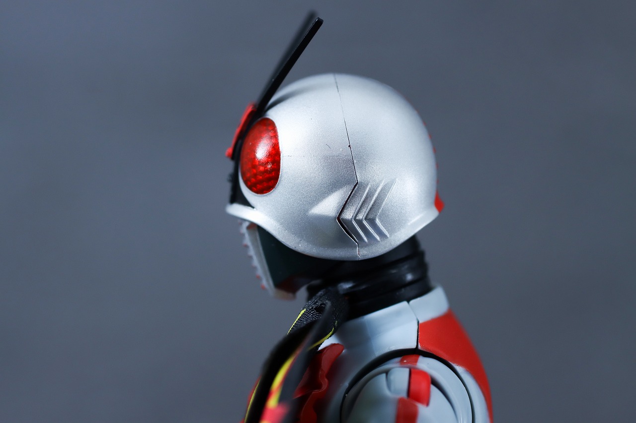 S.H.フィギュアーツ 真骨彫製法　仮面ライダーX　レビュー　本体