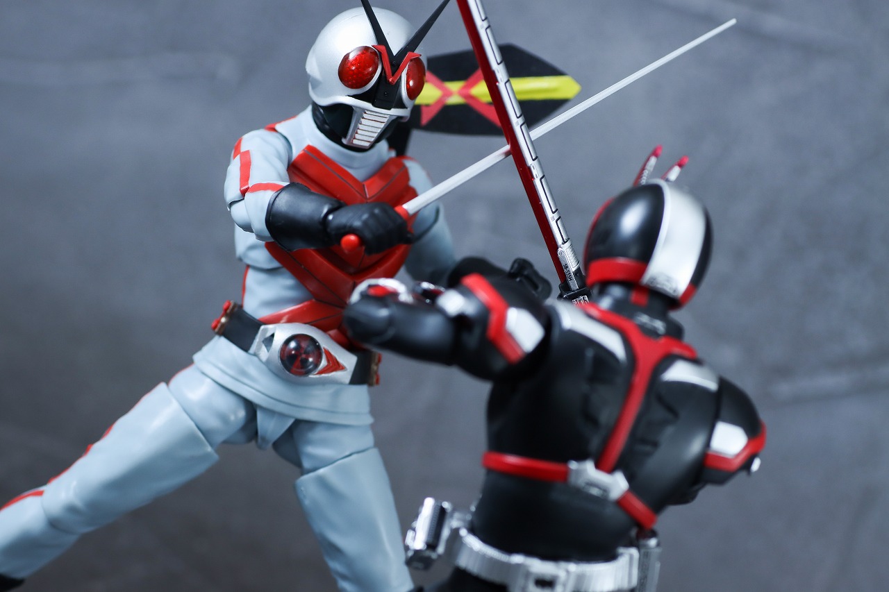 S.H.フィギュアーツ 真骨彫製法　仮面ライダーX　レビュー　アクション　仮面ライダーファイズ