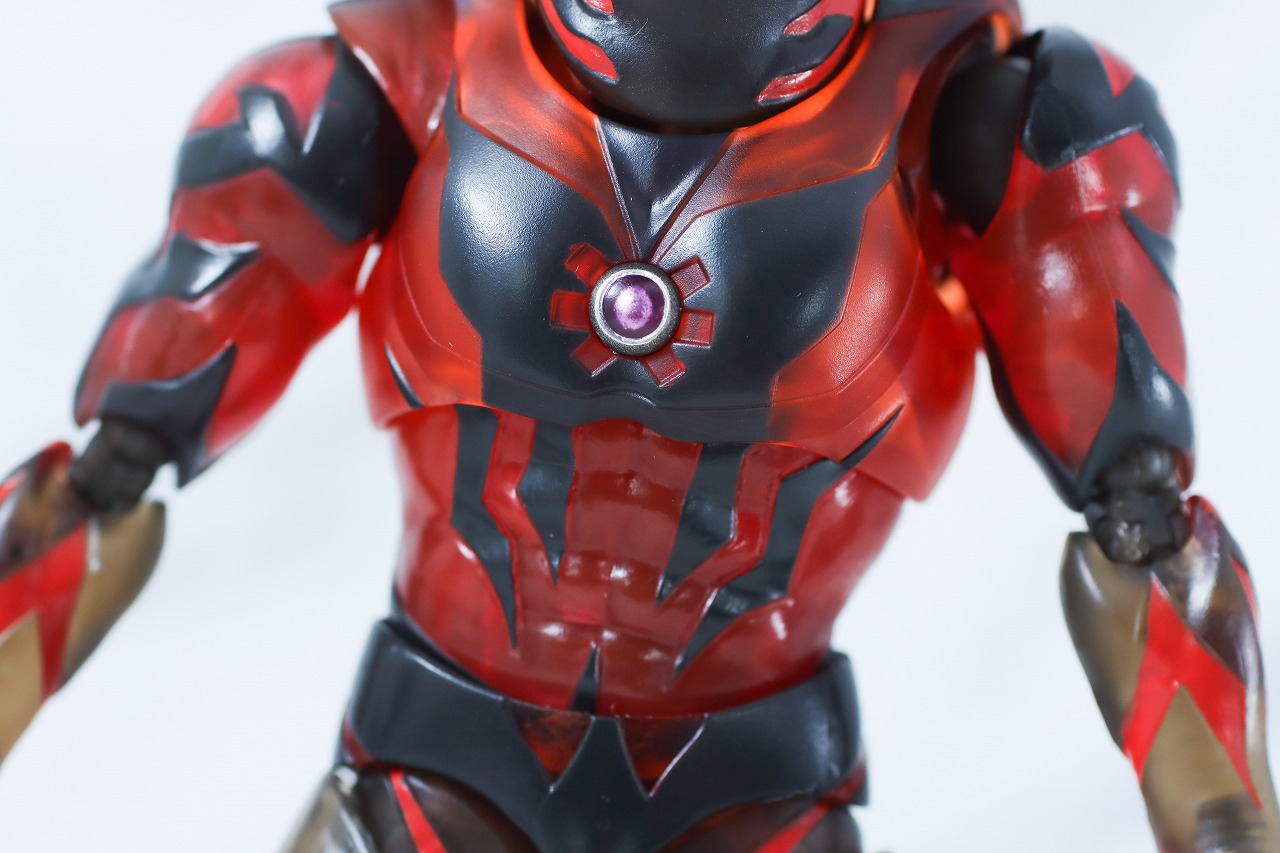 S.H.フィギュアーツ　ウルトラマンベリアル Clear Color Ver.　レビュー　本体