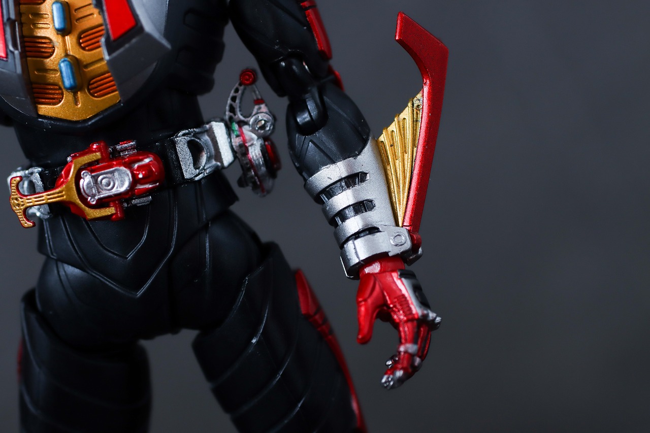S.H.フィギュアーツ 真骨彫製法　仮面ライダーカブト ハイパーフォーム 真骨彫10th Anniversar Ver.　レビュー　ハイパークロックアップ