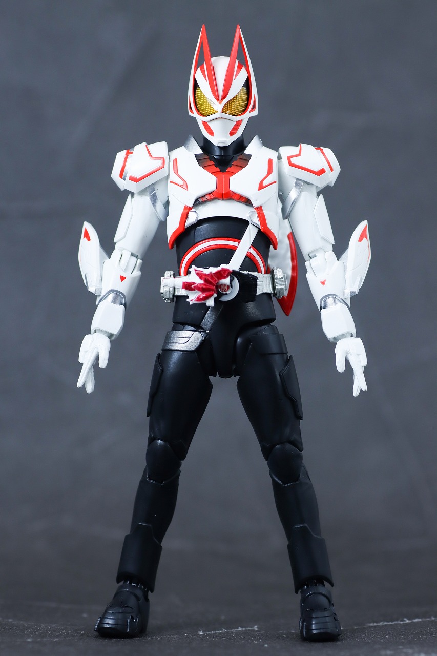 S.H.フィギュアーツ　仮面ライダーギーツ ブーストフォームマークⅢ　レビュー　本体