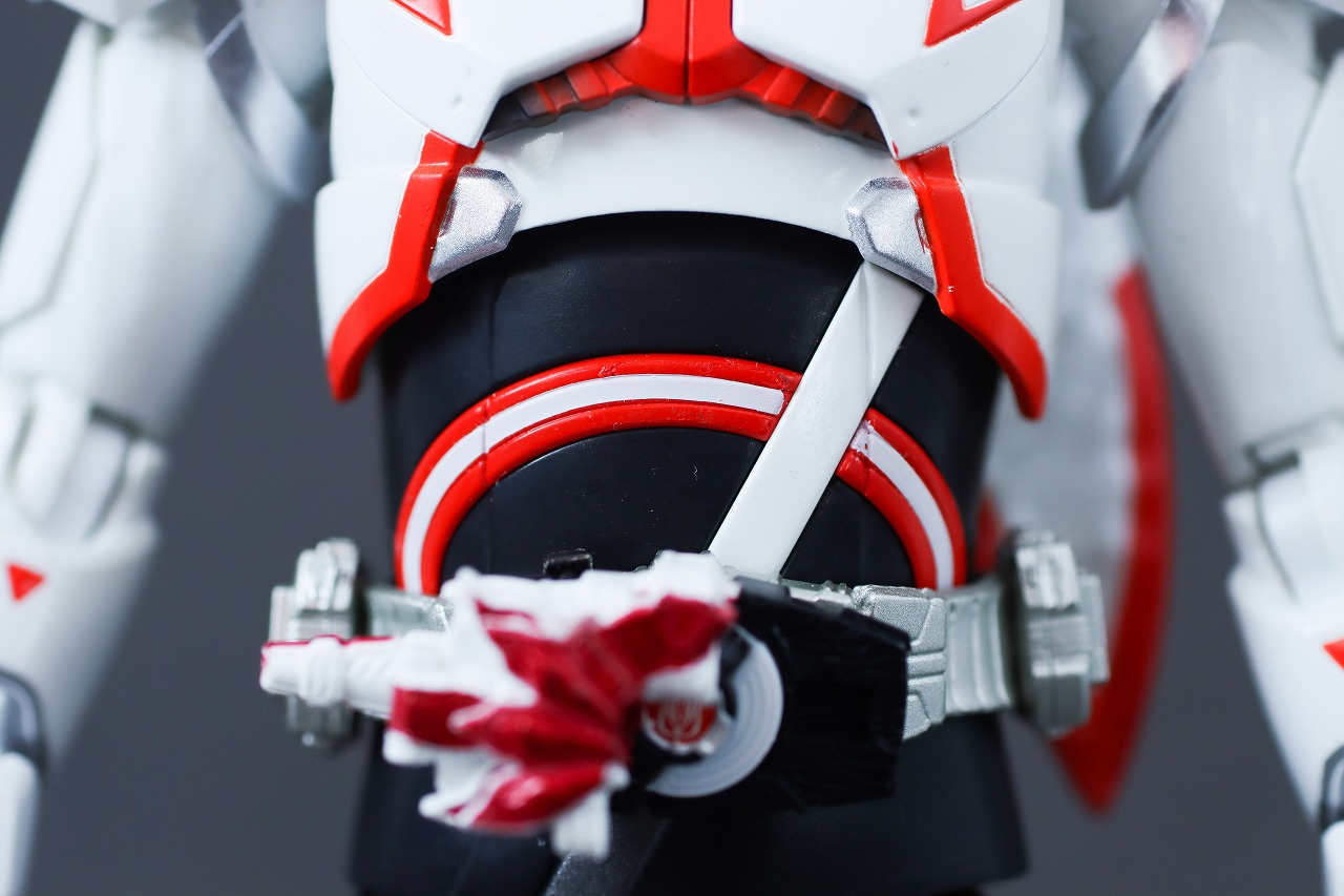 S.H.フィギュアーツ　仮面ライダーギーツ ブーストフォームマークⅢ　レビュー　本体