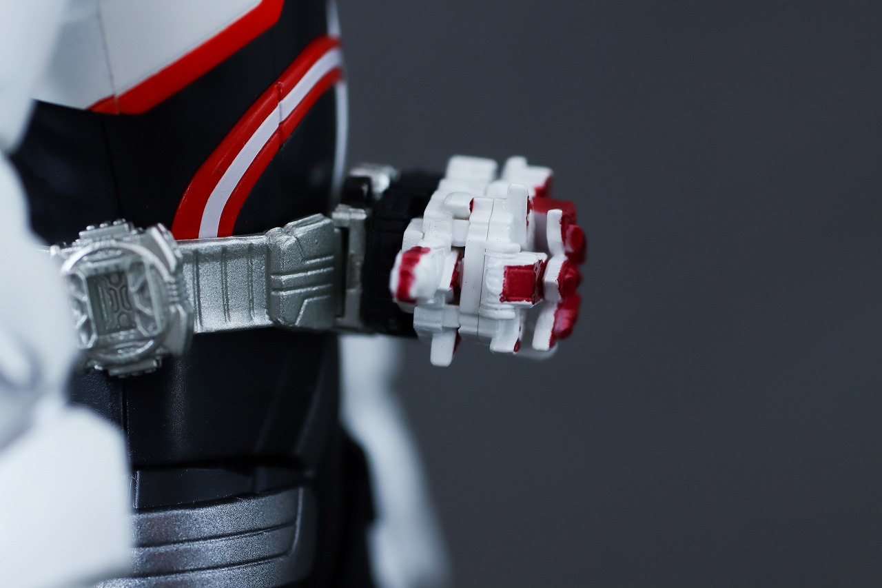 S.H.フィギュアーツ　仮面ライダーギーツ ブーストフォームマークⅢ　レビュー　本体