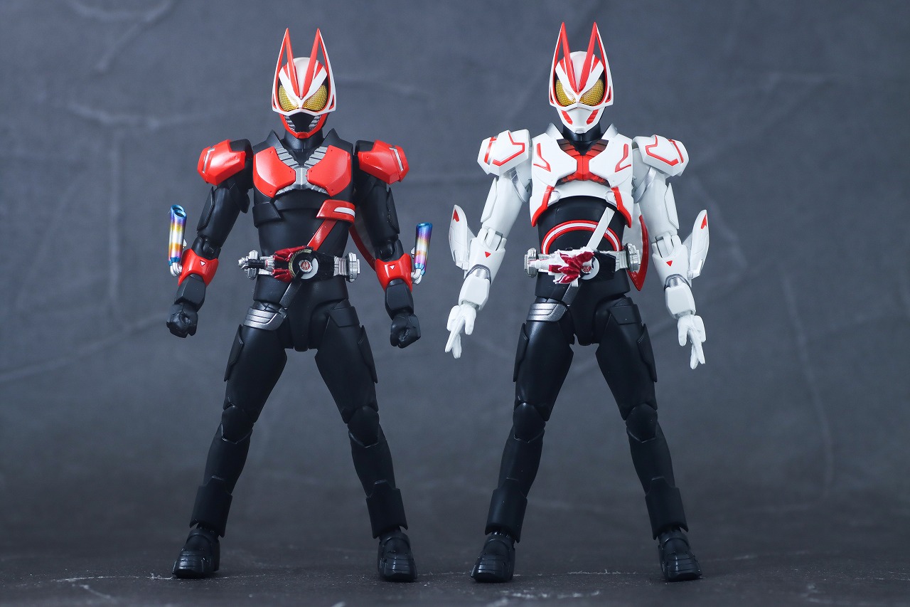 S.H.フィギュアーツ　仮面ライダーギーツ ブーストフォームマークⅢ　レビュー　本体　ブーストフォーム　比較