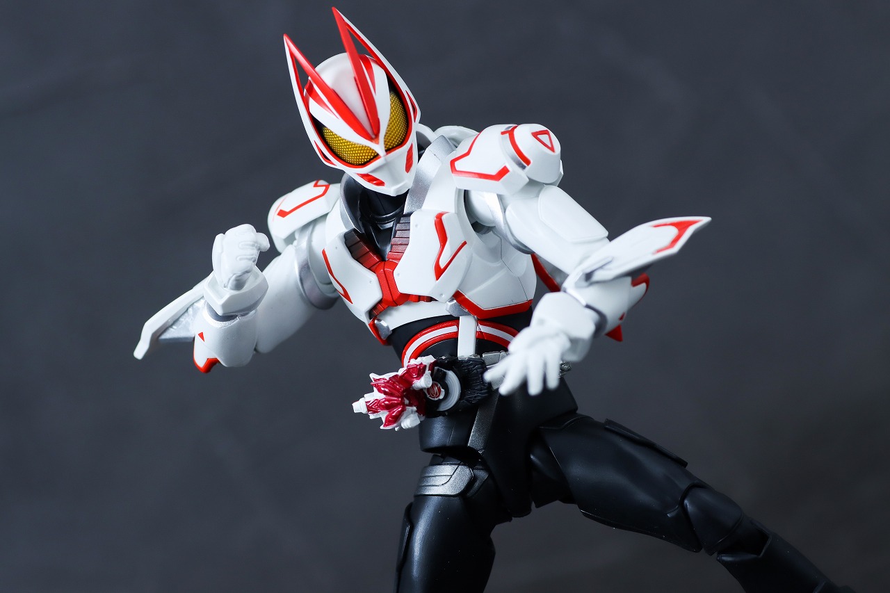S.H.フィギュアーツ　仮面ライダーギーツ ブーストフォームマークⅢ　レビュー　アクション