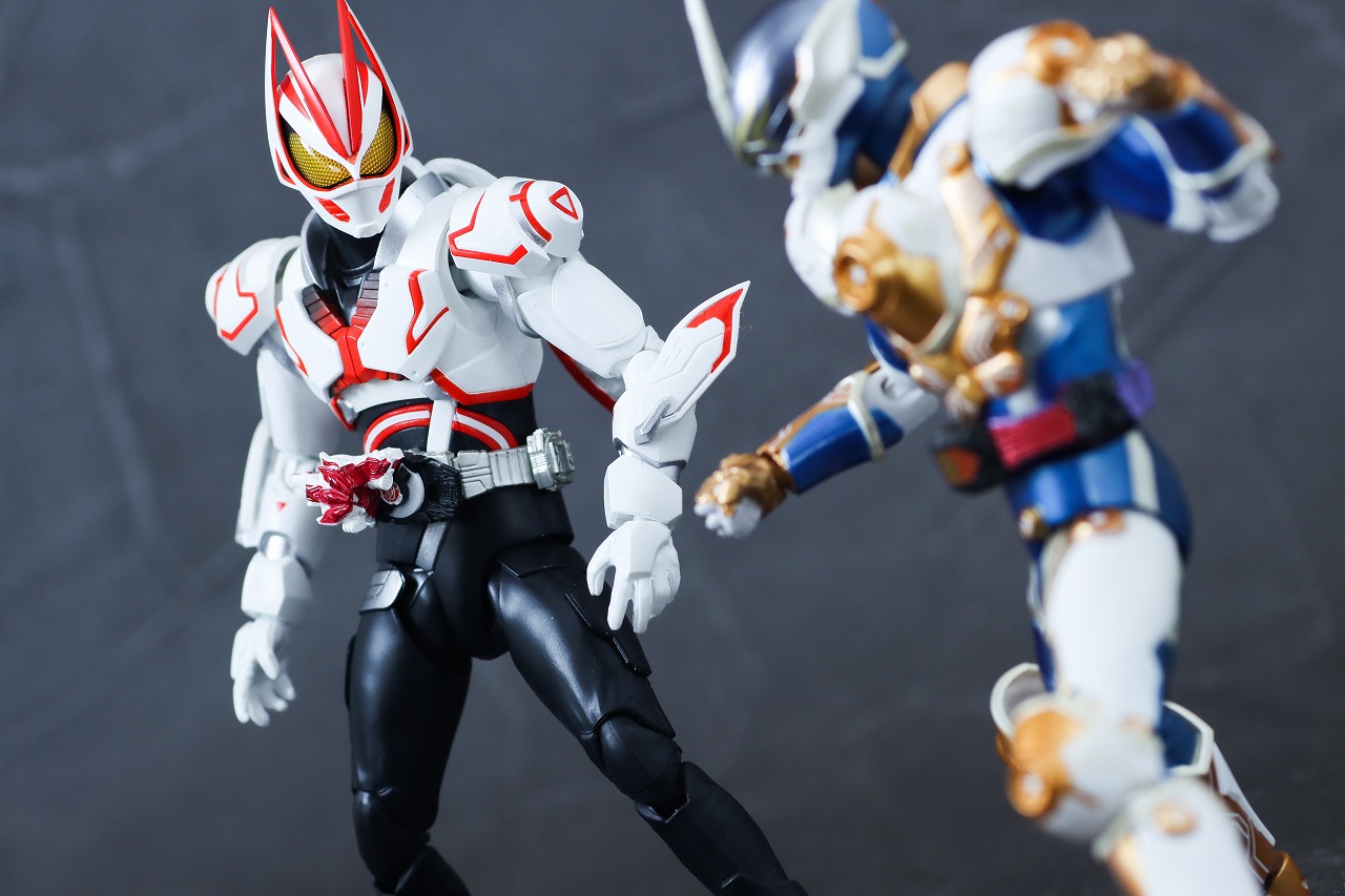 S.H.フィギュアーツ　仮面ライダーギーツ ブーストフォームマークⅢ　レビュー　アクション　仮面ライダーゲイザー