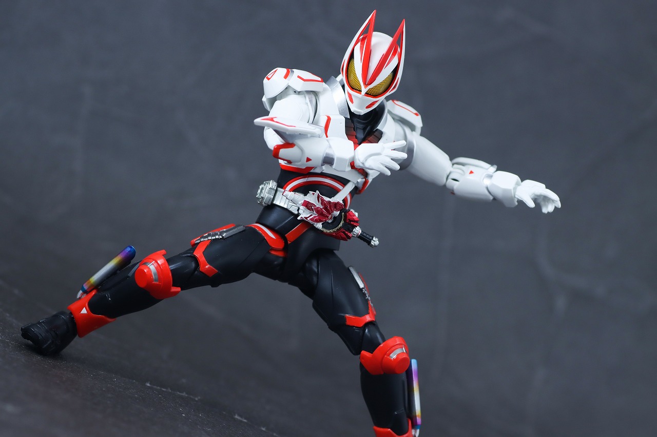 S.H.フィギュアーツ　仮面ライダーギーツ ブーストフォームマークⅢ　レビュー　アクション