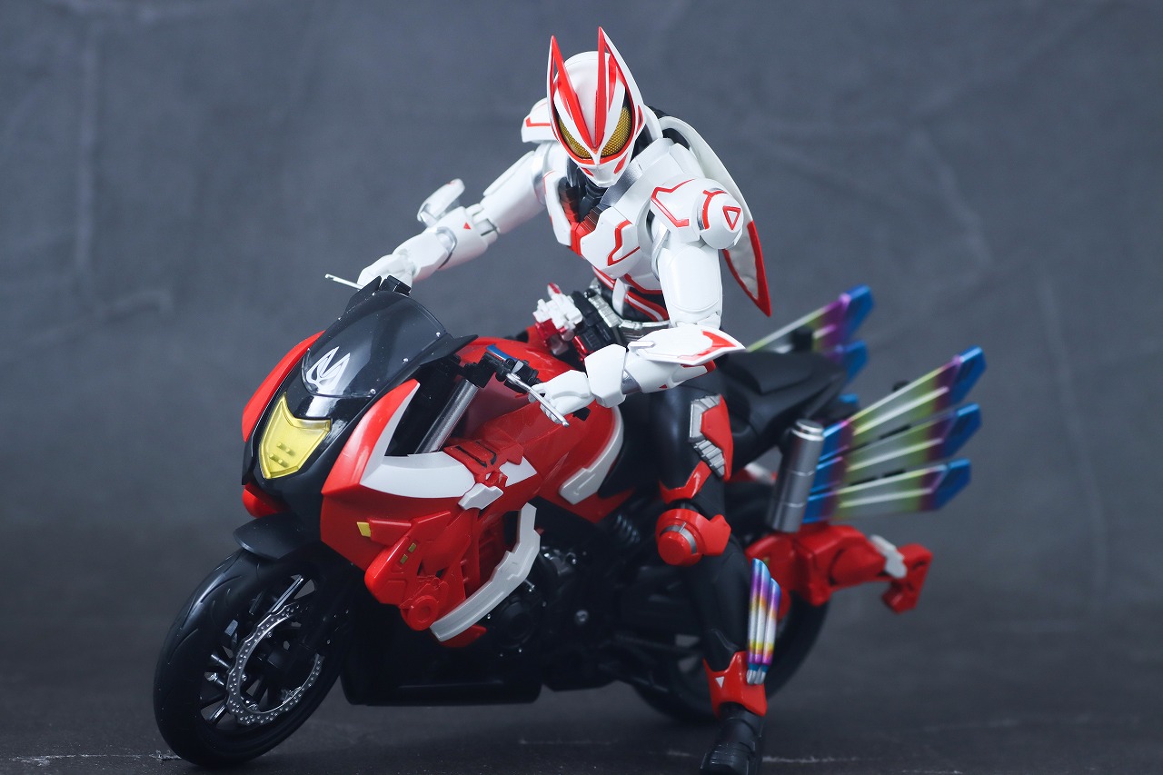 S.H.フィギュアーツ　仮面ライダーギーツ ブーストフォームマークⅢ　レビュー　アクション　ブーストライカー