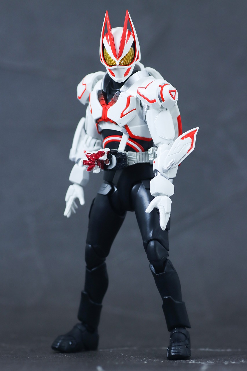 S.H.フィギュアーツ　仮面ライダーギーツ ブーストフォームマークⅢ　レビュー　本体