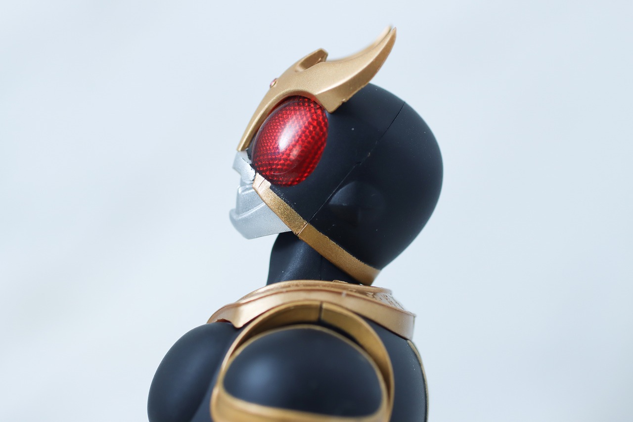 S.H.フィギュアーツ 真骨彫製法 仮面ライダークウガ アメイジングマイティフォーム 真骨彫10th Anniversary Ver. レビュー 可動範囲