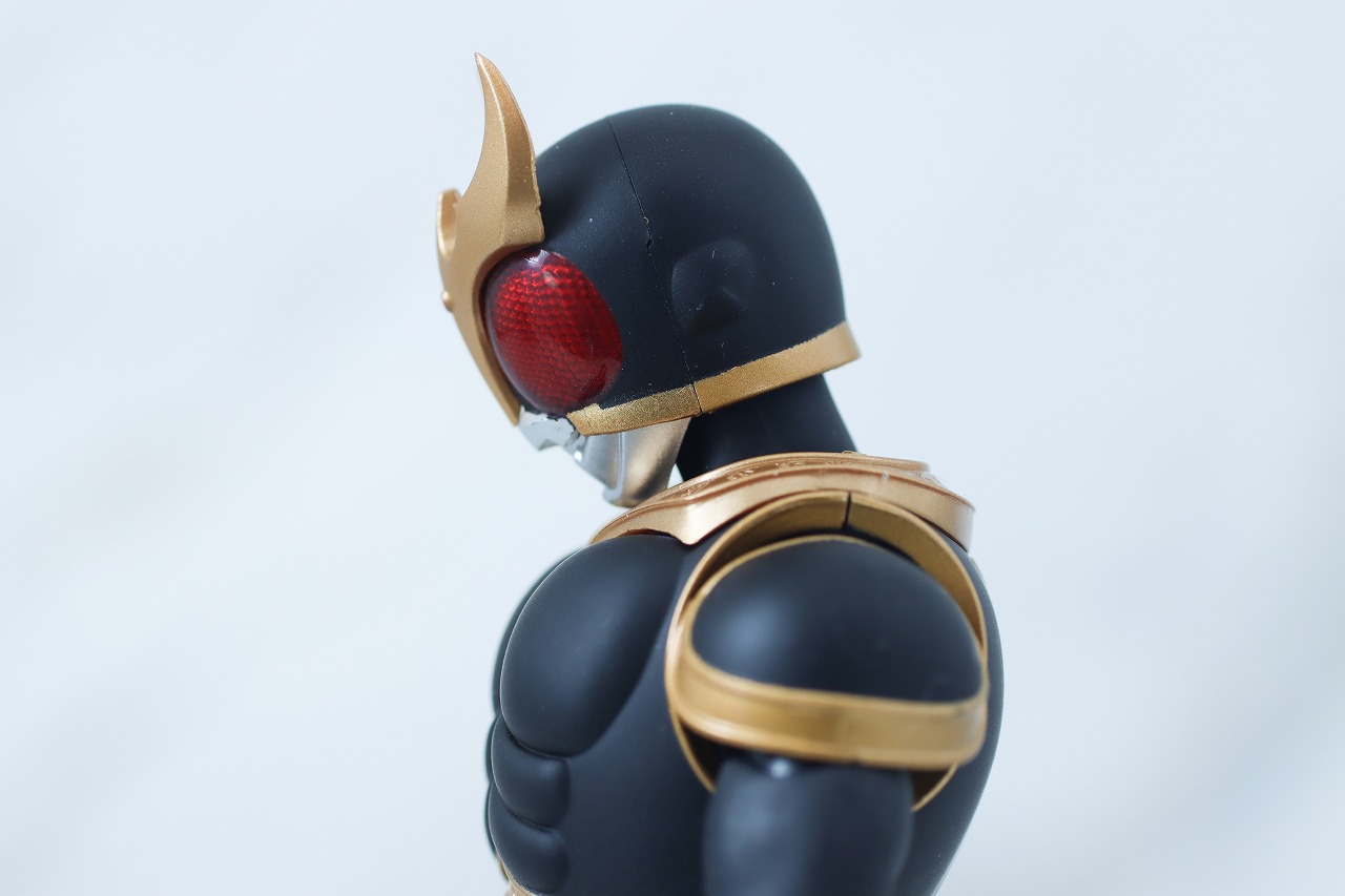 S.H.フィギュアーツ 真骨彫製法 仮面ライダークウガ アメイジングマイティフォーム 真骨彫10th Anniversary Ver. レビュー 可動範囲