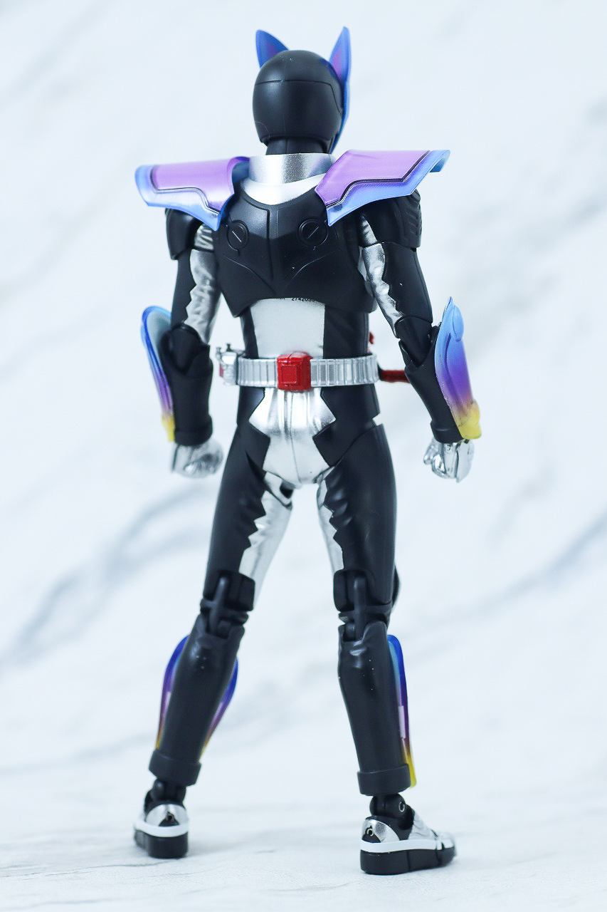 S.H.フィギュアーツ 仮面ライダーガヴ ポッピングミフォーム レビュー 本体