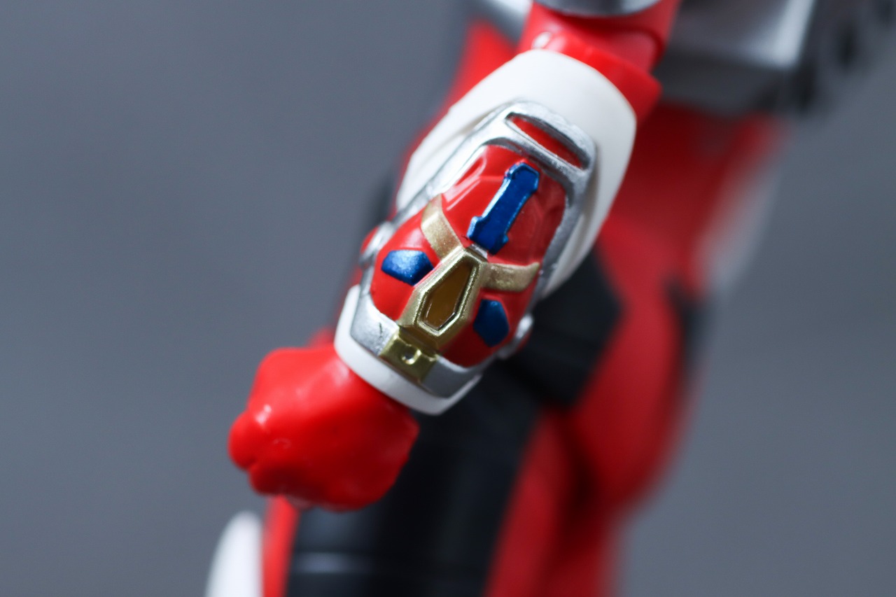 S.H.フィギュアーツ 真骨彫製法　グリッドマン　レビュー　本体