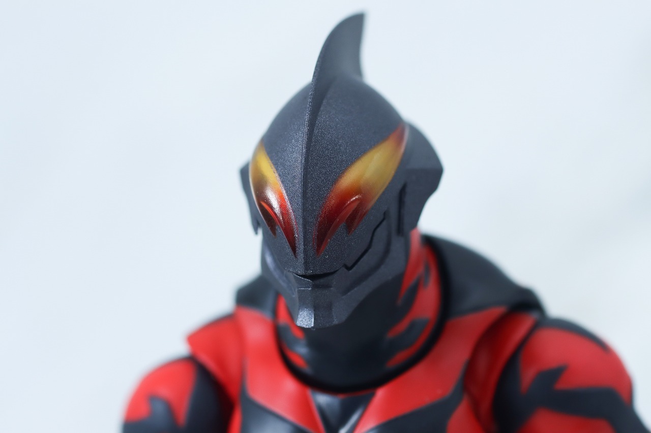 S.H.フィギュアーツ　ウルトラマンベリアル ダークネスヒールズver.　レビュー　本体