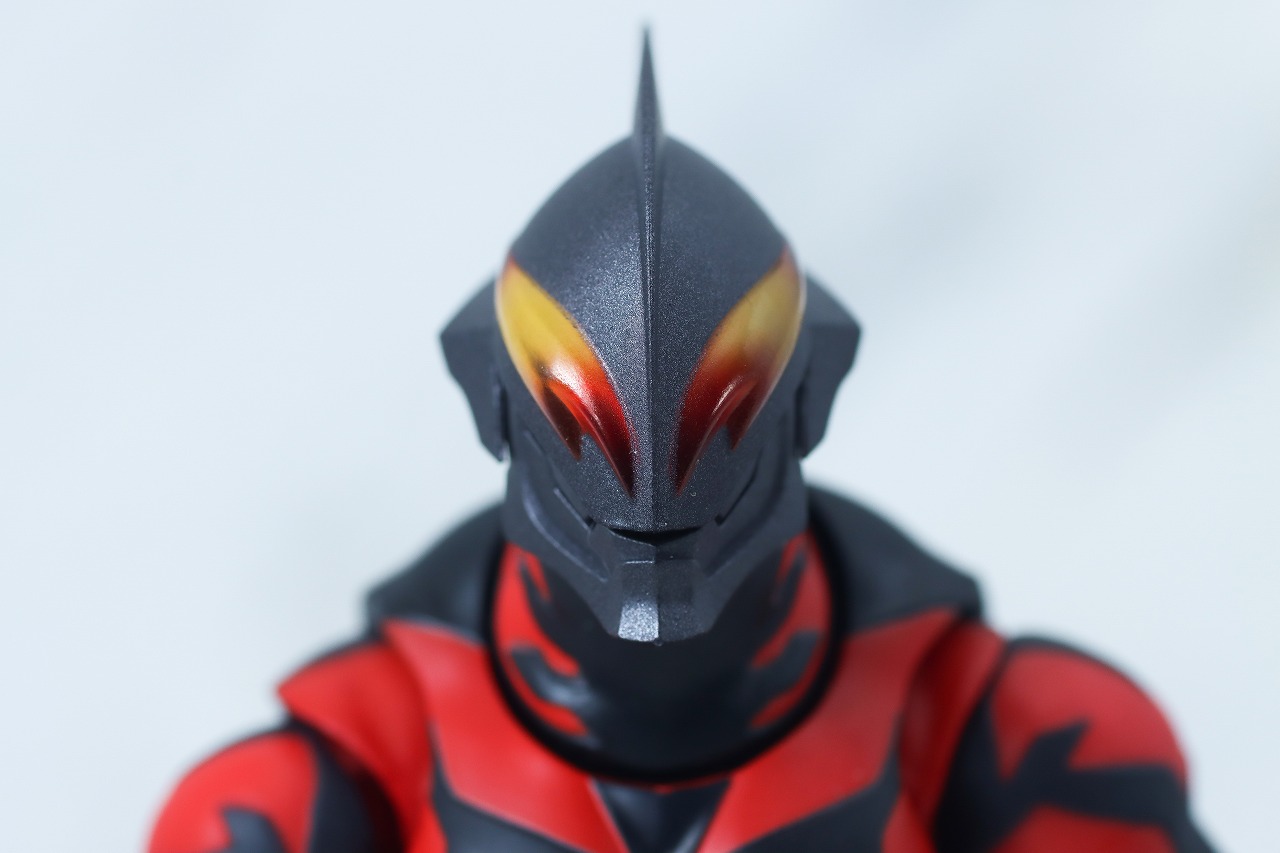 S.H.フィギュアーツ　ウルトラマンベリアル ダークネスヒールズver.　レビュー　本体