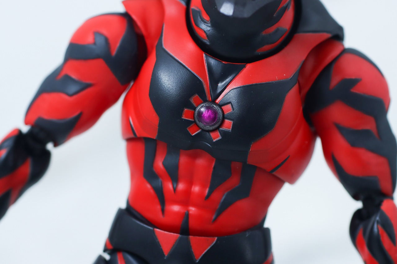 S.H.フィギュアーツ　ウルトラマンベリアル ダークネスヒールズver.　レビュー　本体