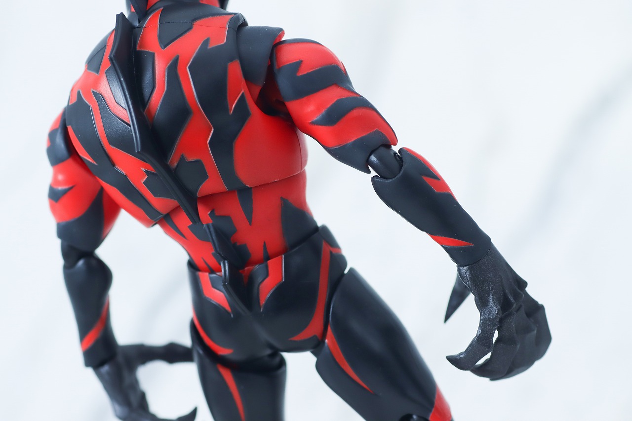 S.H.フィギュアーツ　ウルトラマンベリアル ダークネスヒールズver.　レビュー　本体