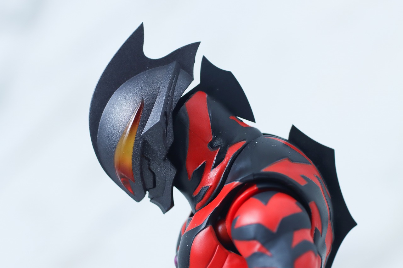 S.H.フィギュアーツ　ウルトラマンベリアル ダークネスヒールズver.　レビュー　可動範囲