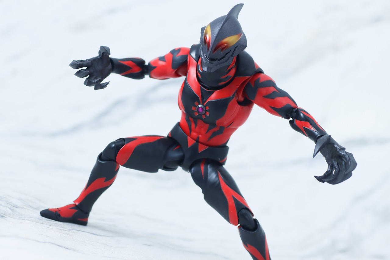 S.H.フィギュアーツ　ウルトラマンベリアル ダークネスヒールズver.　レビュー　アクション