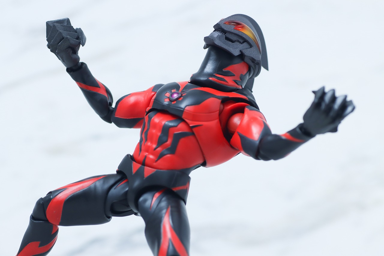 S.H.フィギュアーツ　ウルトラマンベリアル ダークネスヒールズver.　レビュー　アクション