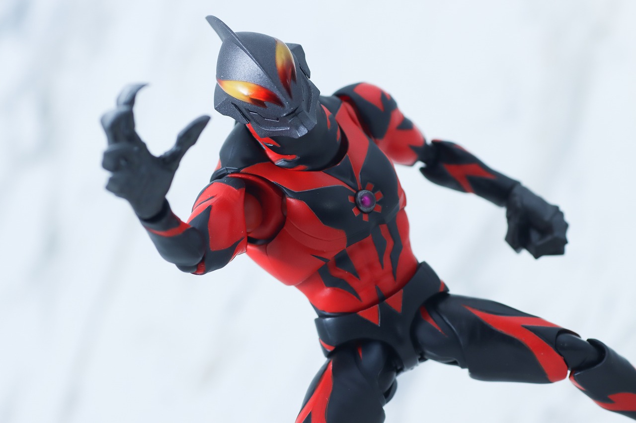 S.H.フィギュアーツ　ウルトラマンベリアル ダークネスヒールズver.　レビュー