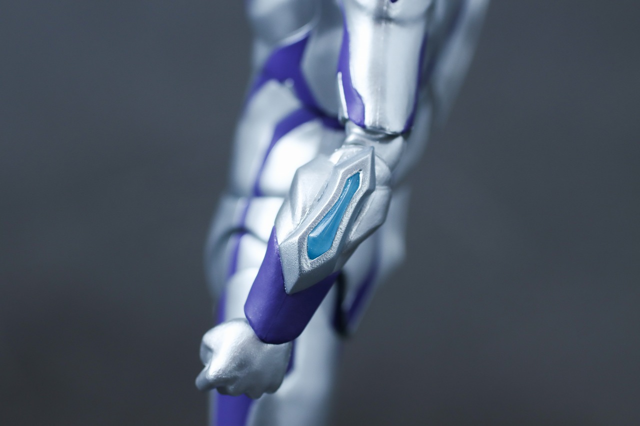 S.H.フィギュアーツ　ウルトラマンゼロビヨンド（ニュージェネ スターズver.）　レビュー　本体