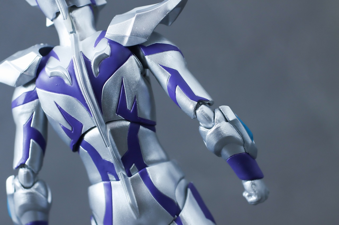 S.H.フィギュアーツ　ウルトラマンゼロビヨンド（ニュージェネ スターズver.）　レビュー　本体