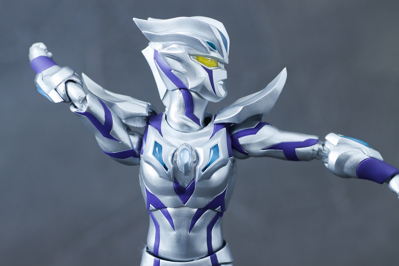 S.H.フィギュアーツ　ウルトラマンゼロビヨンド（ニュージェネ スターズver.）　レビュー　可動範囲