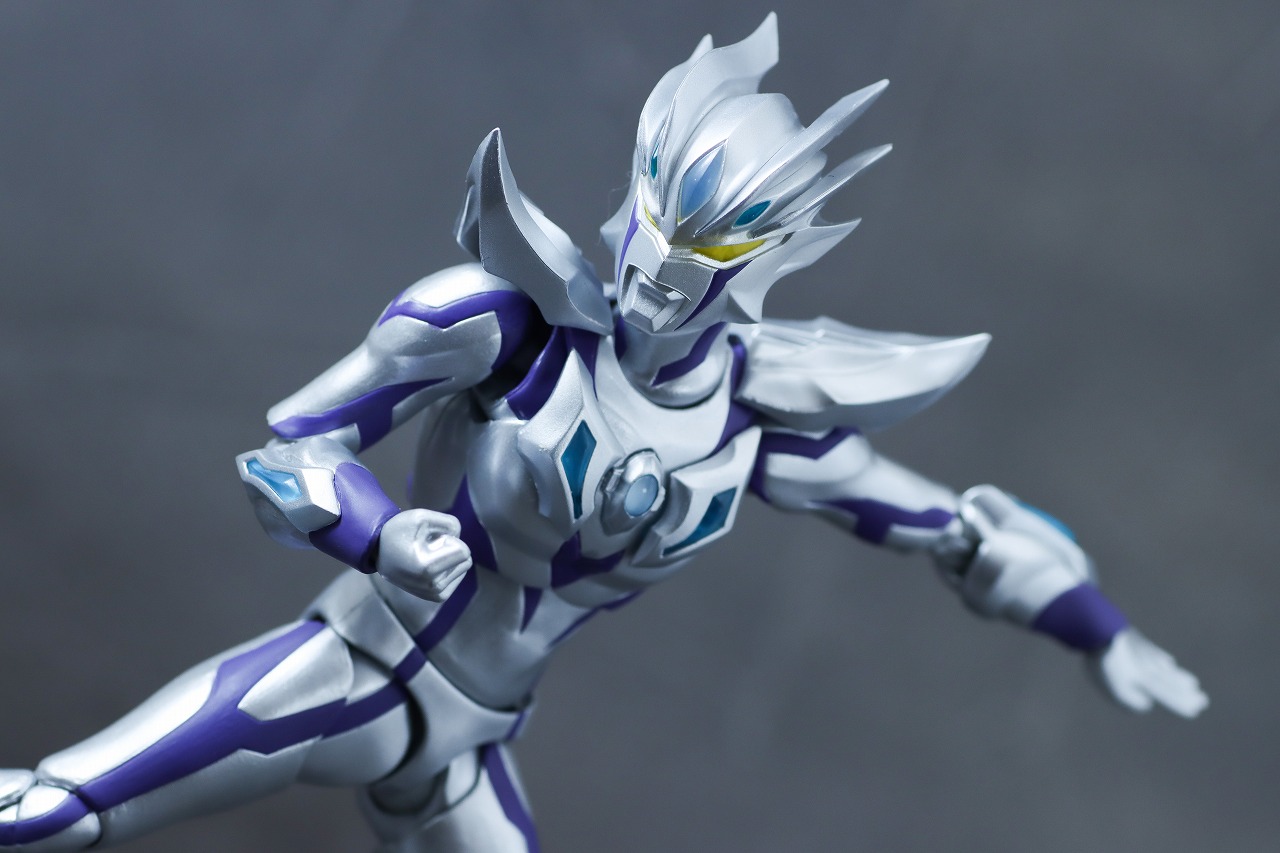 S.H.フィギュアーツ　ウルトラマンゼロビヨンド（ニュージェネ スターズver.）　レビュー　アクション