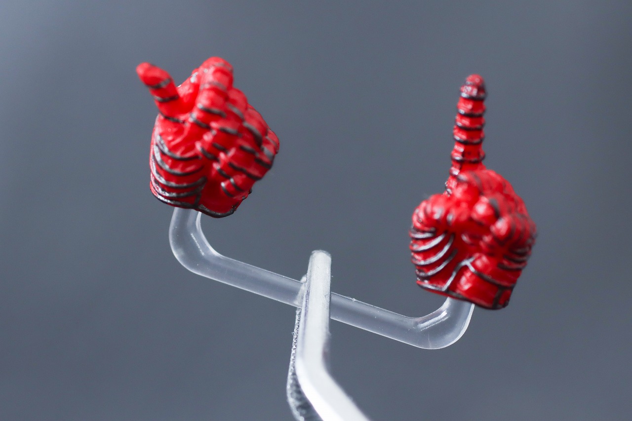 MAFEX　フレンドリー　ネイバーフッド　スパイダーマン　レビュー　付属品　手首