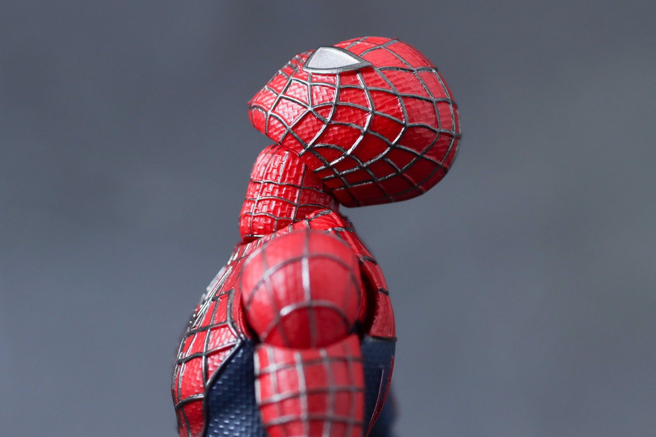 MAFEX　フレンドリー　ネイバーフッド　スパイダーマン　レビュー　可動範囲