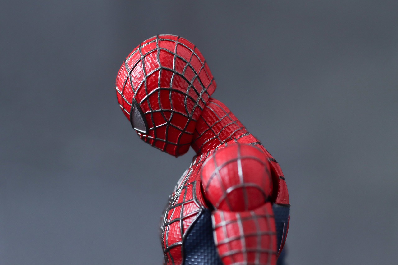 MAFEX　フレンドリー　ネイバーフッド　スパイダーマン　レビュー　可動範囲