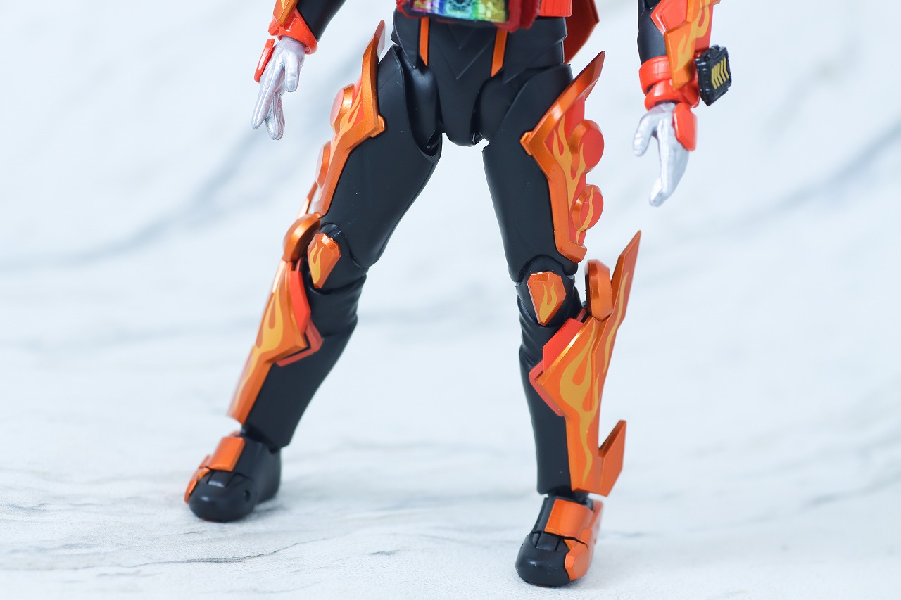 S.H.フィギュアーツ　仮面ライダーガッチャードデイブレイク／ファイヤーガッチャードデイブレイク　レビュー　本体