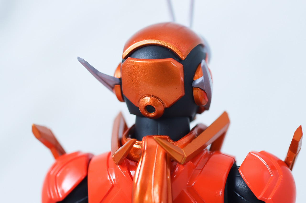 S.H.フィギュアーツ　仮面ライダーガッチャードデイブレイク／ファイヤーガッチャードデイブレイク　レビュー　本体