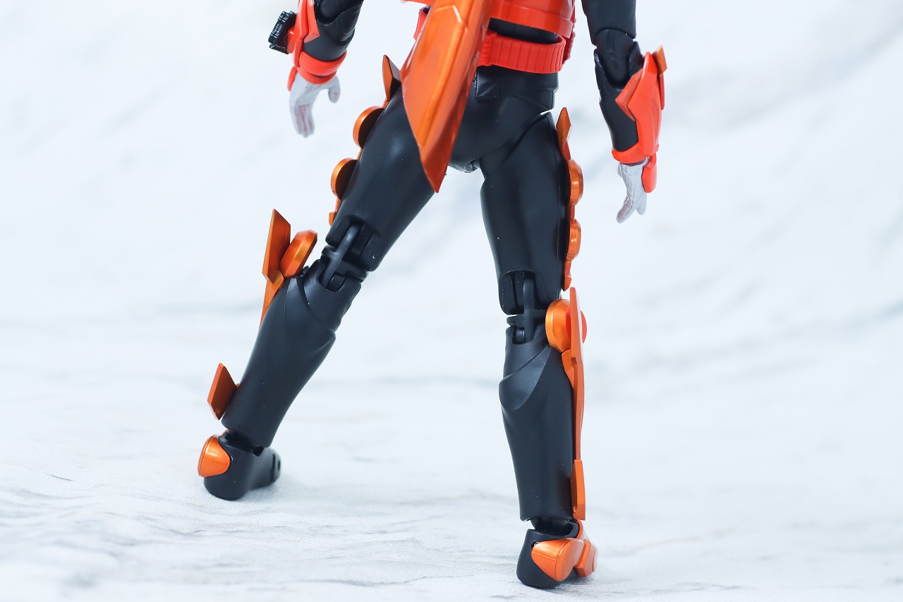 S.H.フィギュアーツ　仮面ライダーガッチャードデイブレイク／ファイヤーガッチャードデイブレイク　レビュー　本体