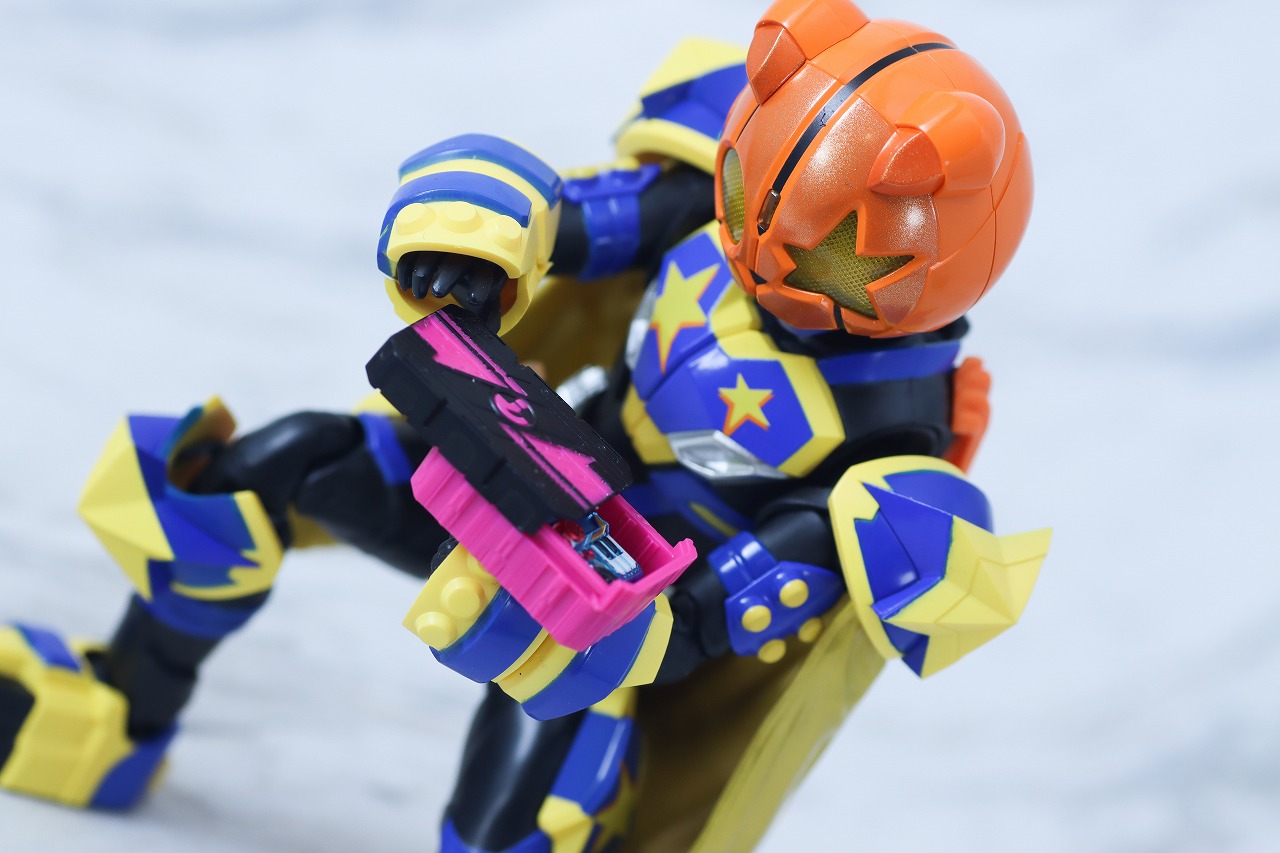 S.H.フィギュアーツ　仮面ライダーパンクジャック　フィーバーモンスターフォーム　レビュー　アクション