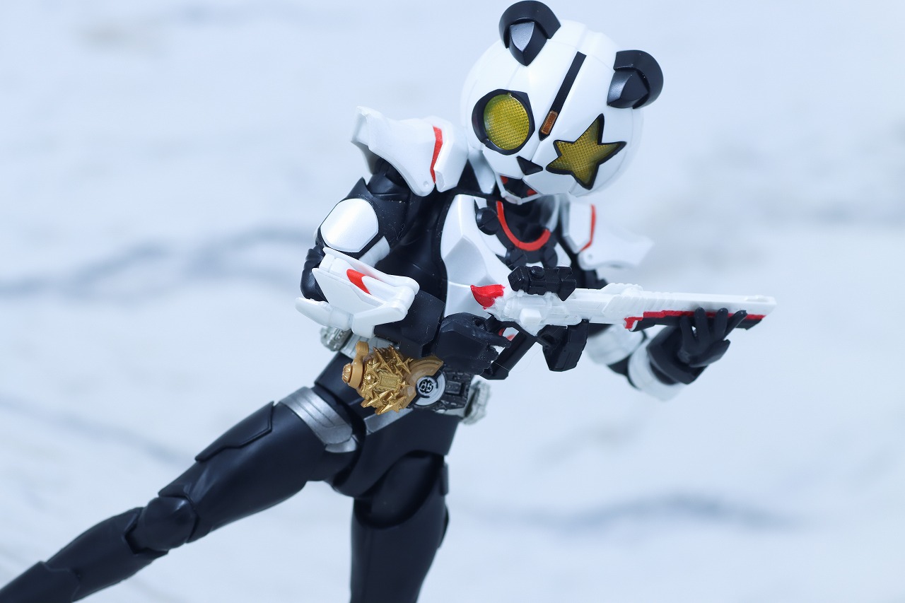 S.H.フィギュアーツ　仮面ライダーパンクジャック　フィーバーモンスターフォーム　レビュー　アクション