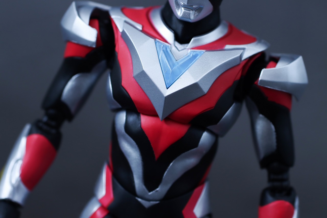 S.H.フィギュアーツ　ウルトラマンビクトリー　ニュージェネ スターズver.　レビュー　本体
