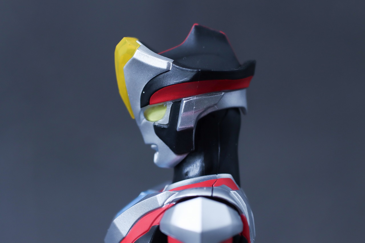 S.H.フィギュアーツ　ウルトラマンビクトリー　ニュージェネ スターズver.　レビュー　本体