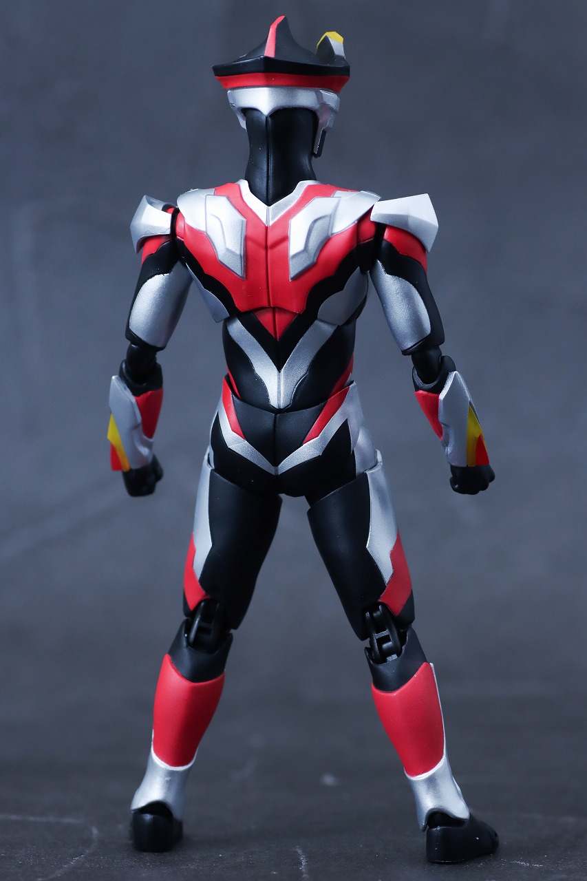 S.H.フィギュアーツ　ウルトラマンビクトリー　ニュージェネ スターズver.　レビュー　本体