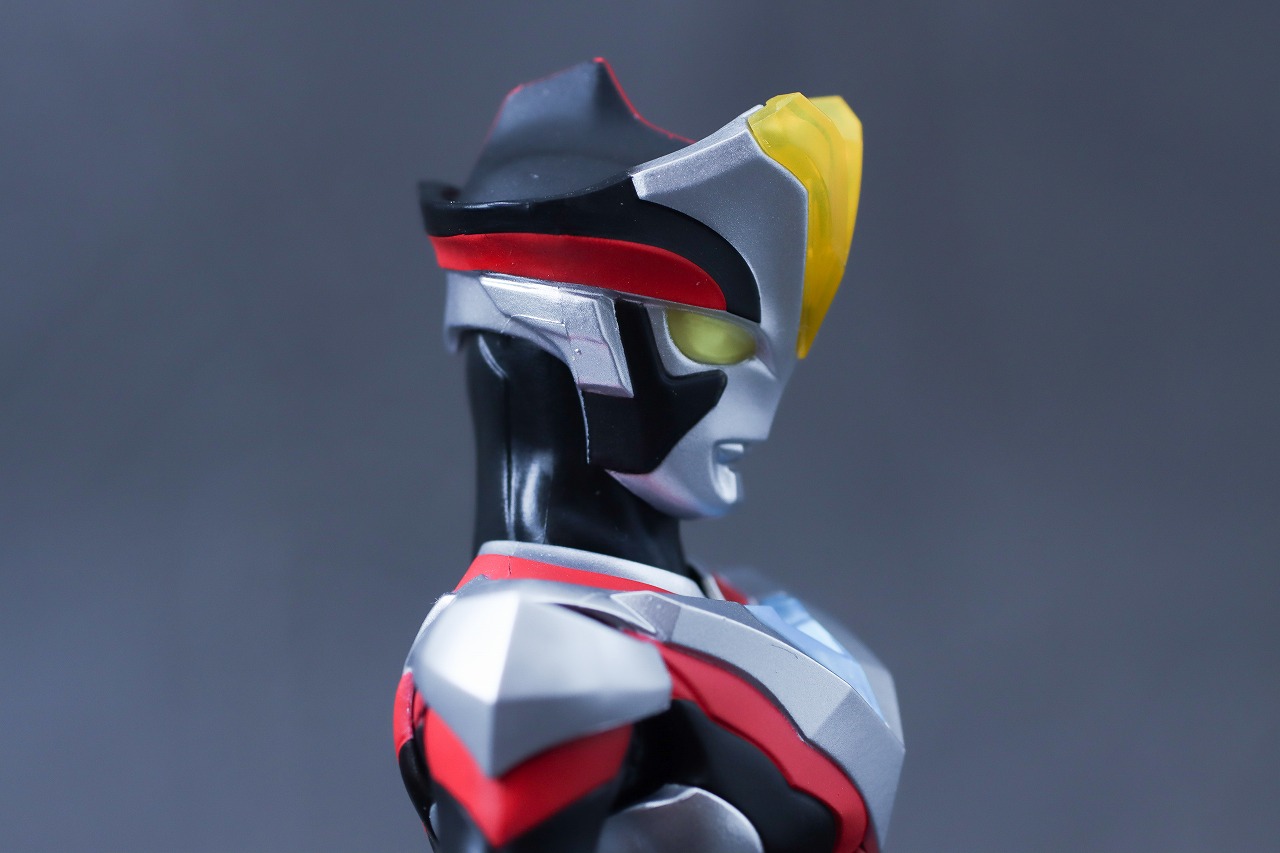 S.H.フィギュアーツ　ウルトラマンビクトリー　ニュージェネ スターズver.　レビュー　本体