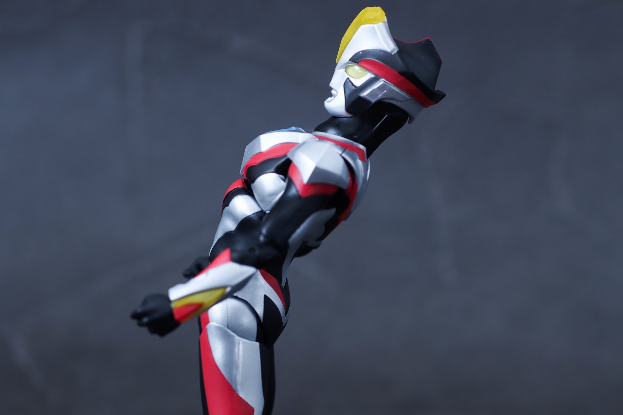 S.H.フィギュアーツ　ウルトラマンビクトリー　ニュージェネ スターズver.　レビュー　可動範囲
