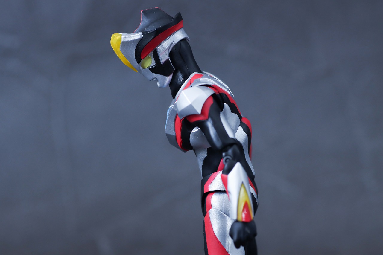 S.H.フィギュアーツ　ウルトラマンビクトリー　ニュージェネ スターズver.　レビュー　可動範囲