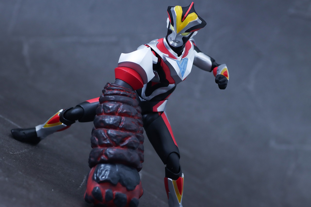 S.H.フィギュアーツ　ウルトラマンビクトリー　ニュージェネ スターズver.　レビュー　アクション